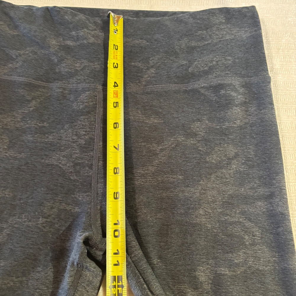Vuori Daily Leggings Charcoal Camo High Rise Yoga Pants VW444 Womens L - Picture 8 of 8